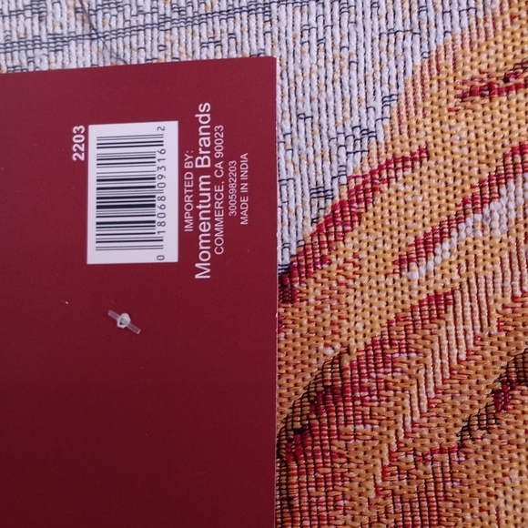 New runner table 13x54in - Picture 3 of 4